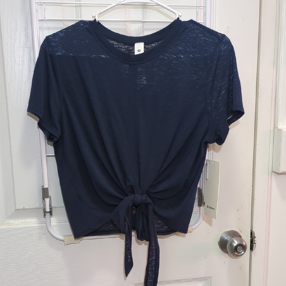 NWT Lululemon Tie-Waist Breathable Short Sleeve